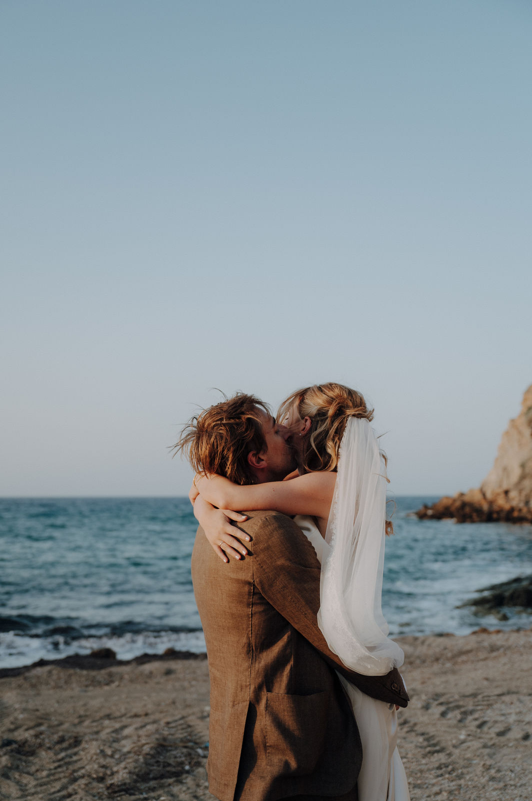 Hochzeitsfotografin in Klagenfurt für moderne, stilvolle und ungestellte Hochzeitsfotos