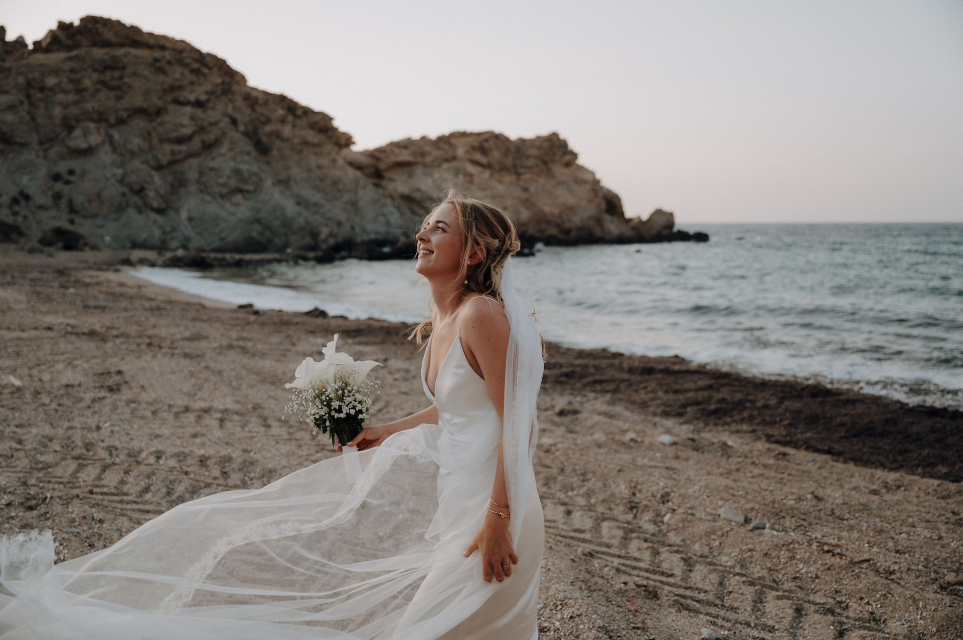 Hochzeitsfotografin in Klagenfurt für moderne, stilvolle und ungestellte Hochzeitsfotos