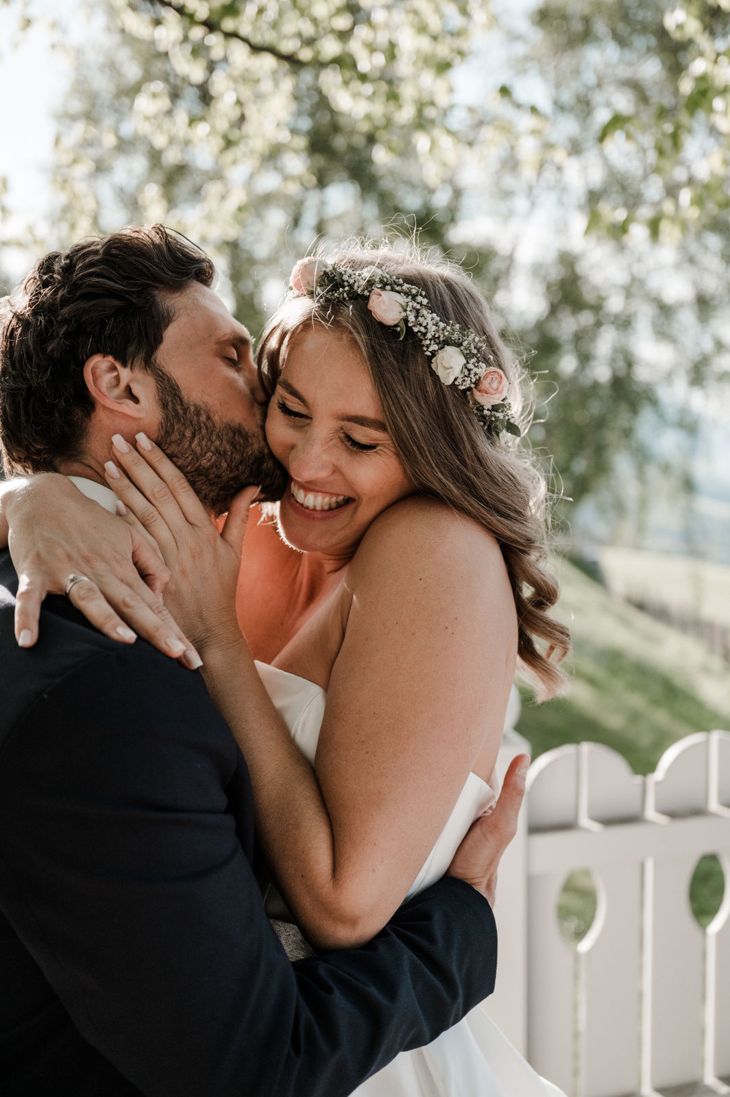 Hochzeitsfotografin in Klagenfurt für moderne, stilvolle und ungestellte Hochzeitsfotos