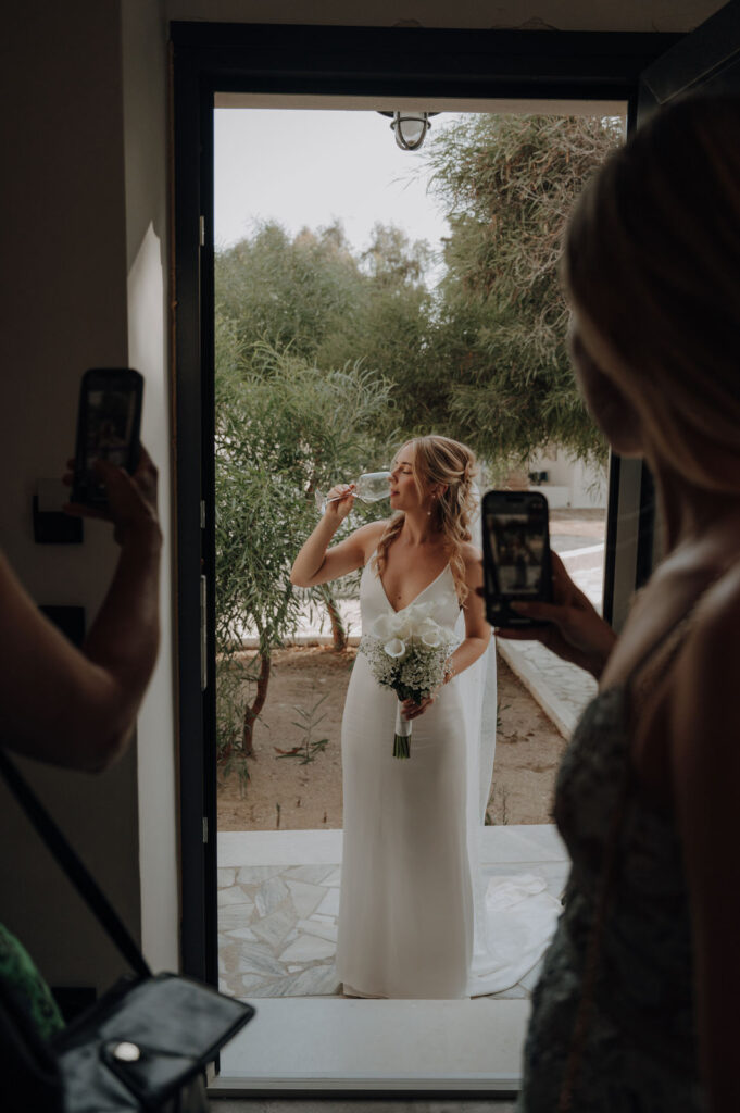 Hochzeitsfotografin in Klagenfurt für moderne, stilvolle und ungestellte Hochzeitsfotos